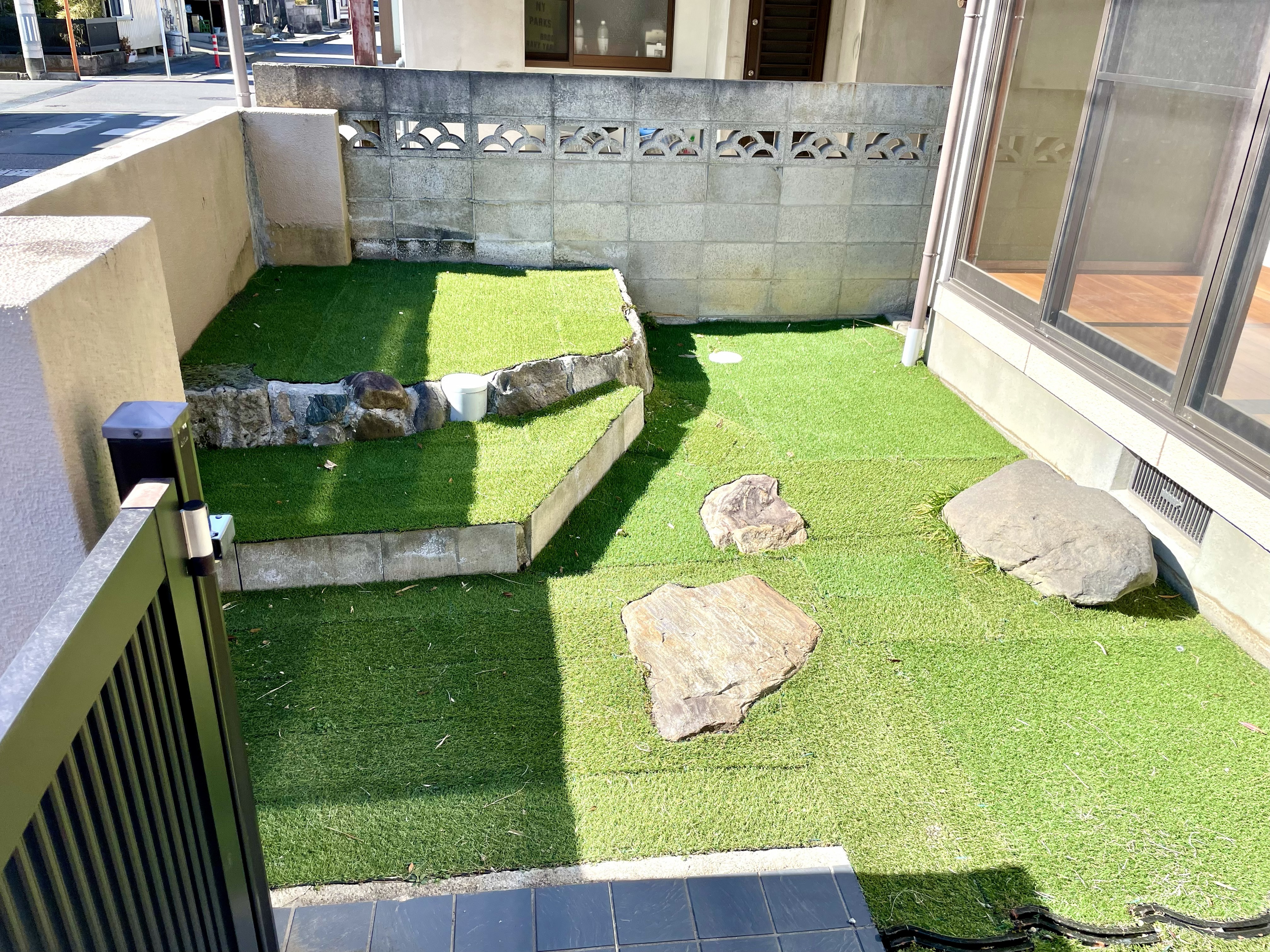 （木造 瓦葺き 2階建）