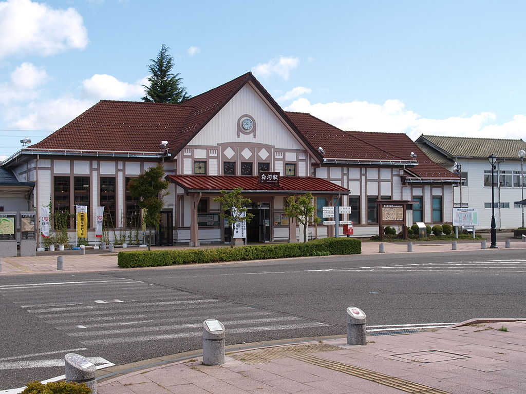 約6,800ｍ（車で16分）